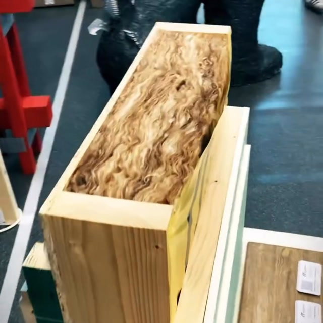 Copertina del reel: Dentro una casa in legno c’è molta più tecnologia di quanto si vede.
