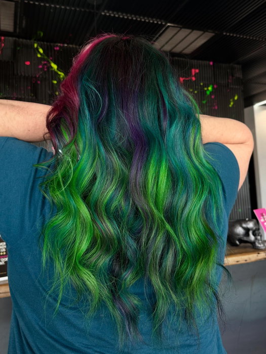 here to brighten your feed — vivid color by Michelle