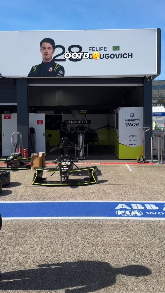 An Instagram post for FORMULA E