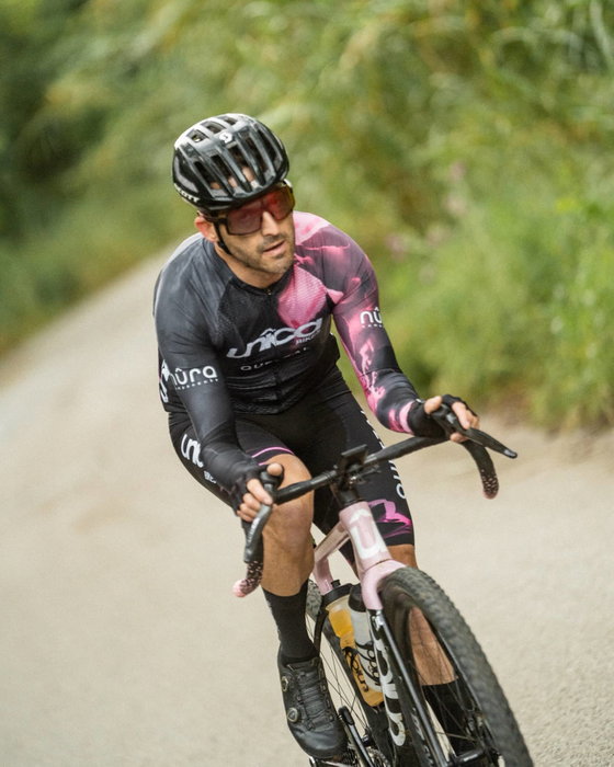La M&M Gravel Grinder del pasado sábado fue pura velocidad, resistencia y actitud gravel.
En los exigentes 140 km, @pep