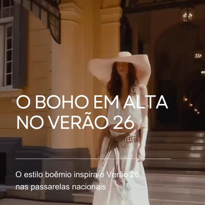 O boho ressurge nas passarelas com uma nova delicadeza.
No Verão 26 da Maria Filó, ele aparece leve, fluido e